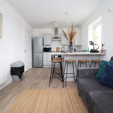 Church Road Cardiff Free Parking 외부 사진
